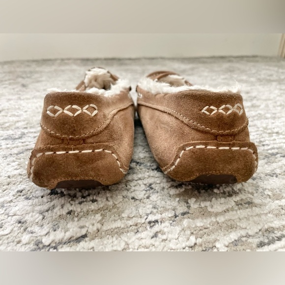 Ugg Ansley Moccasin Slipper Size 7 Brown Chestnut Brown - Picture 3 of 7